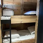 Le Hibou Avec Vue Et Montagnes