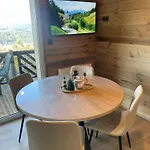 Le Hibou Avec Vue Et Montagnes * 제라르메르