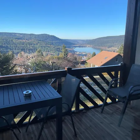 Le Hibou Avec Vue Et Montagnes Apartmán *